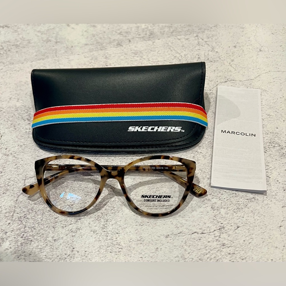 Skechers women’s glasses (NWT)